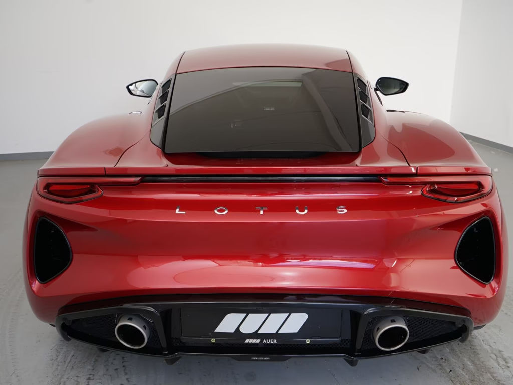 Lotus Emira