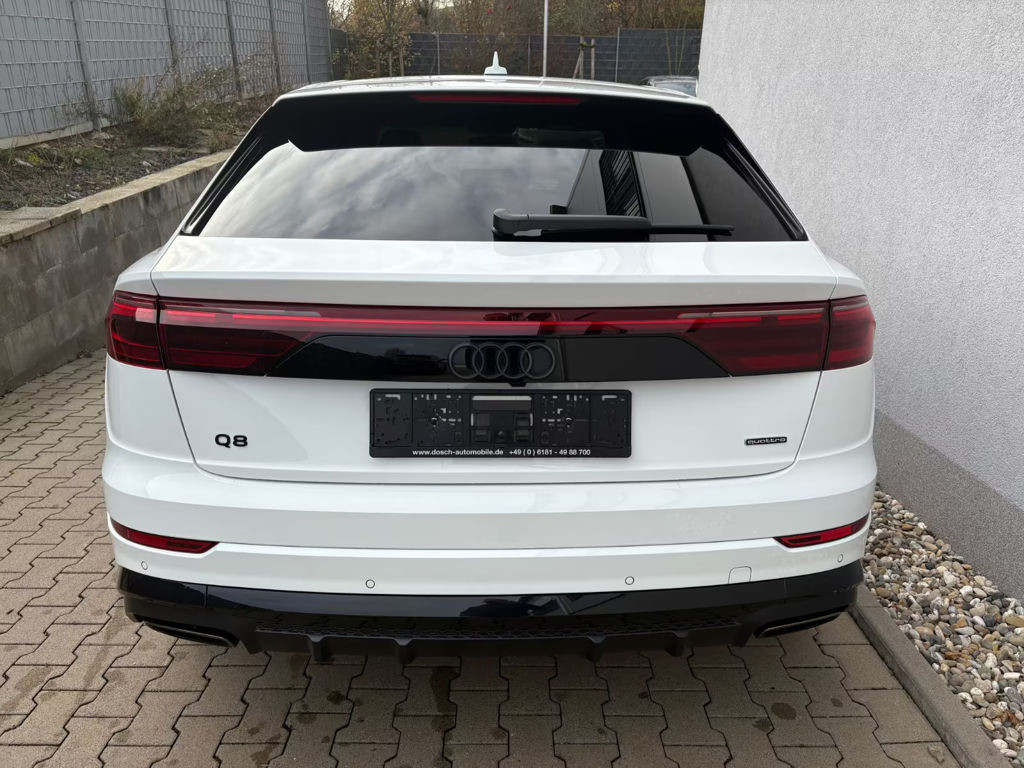 Audi Q8