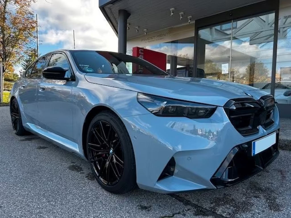 BMW M5 2025 Hybride Benzine