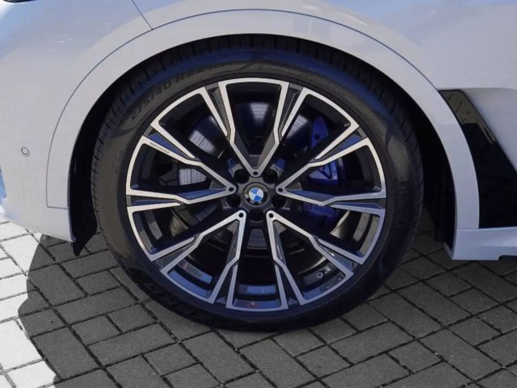 BMW X7 M