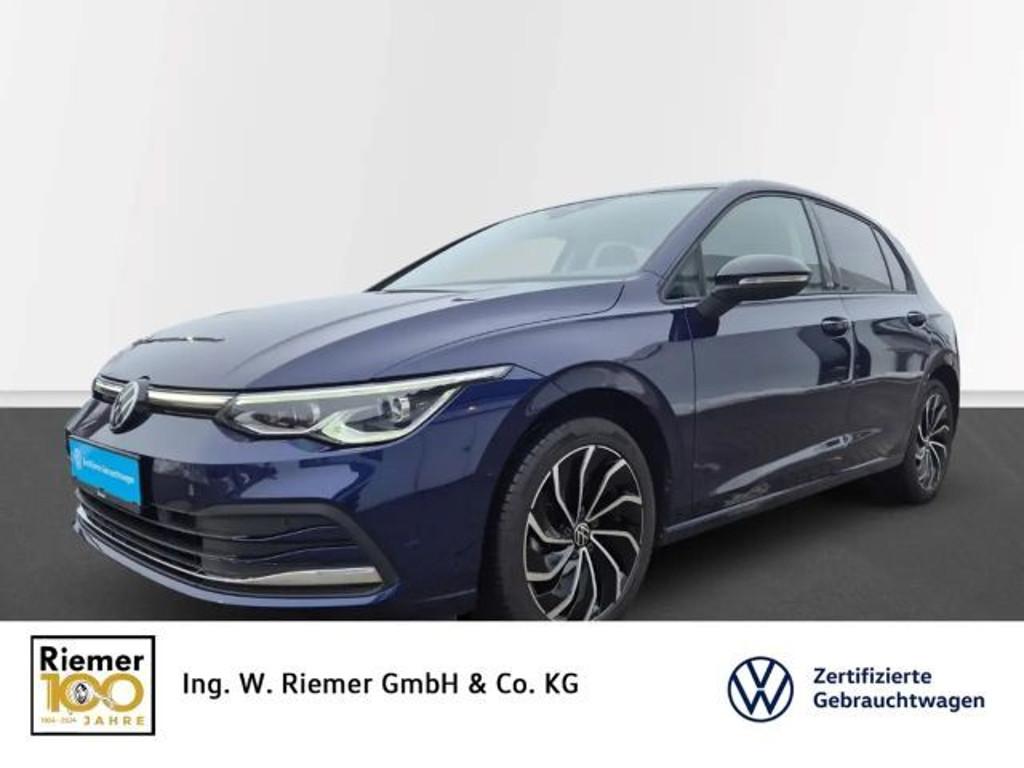 Volkswagen Golf 2023 Benzine
