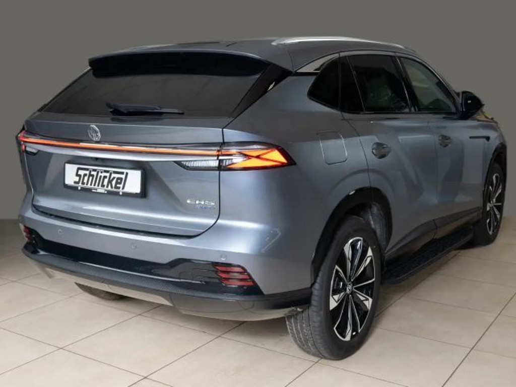 MG HS
