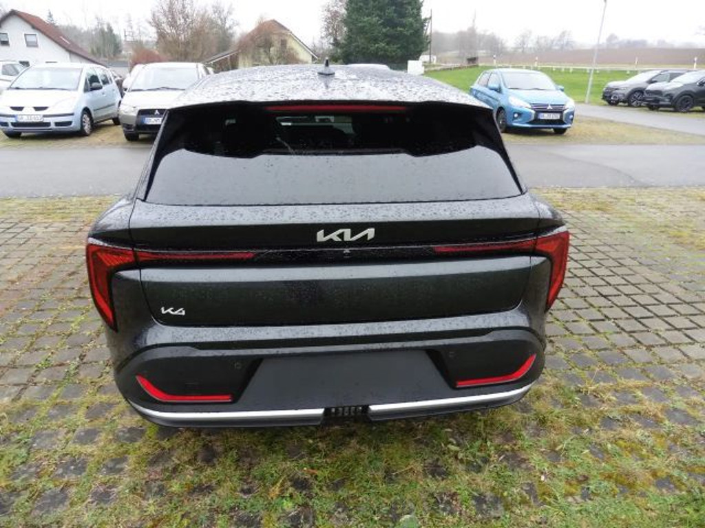 Kia K4