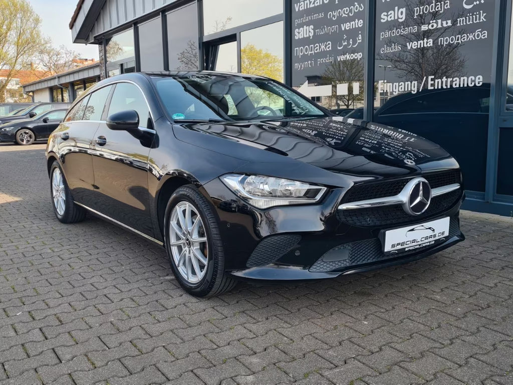 Mercedes-Benz CLA-Klasse 2023 Benzine