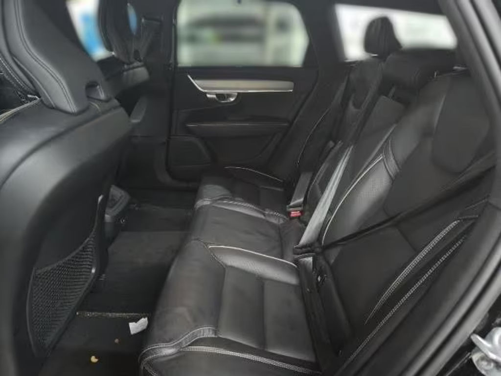 Volvo V90 Cross Country