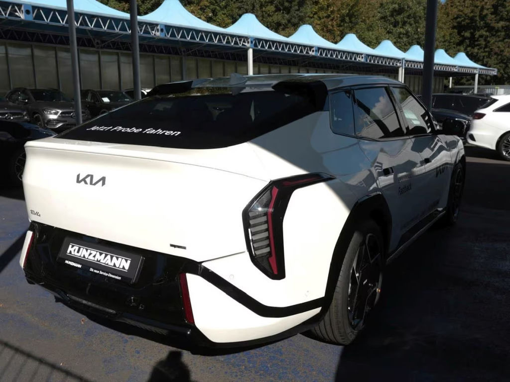 Kia EV4