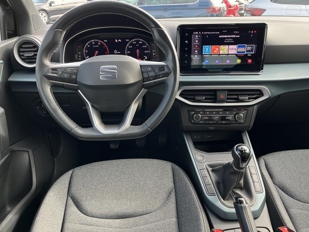 Seat Arona