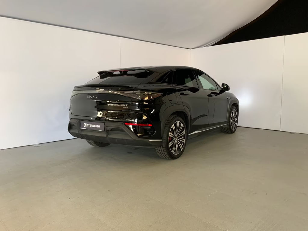 BYD Sealion 7