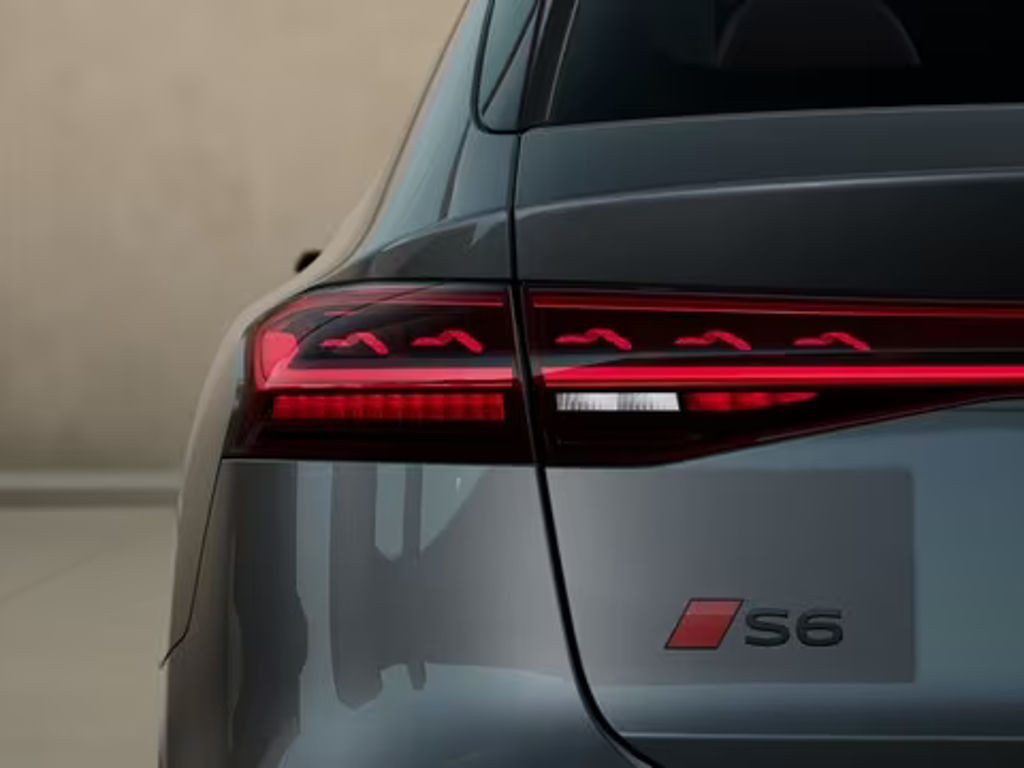 Audi S6 e-tron