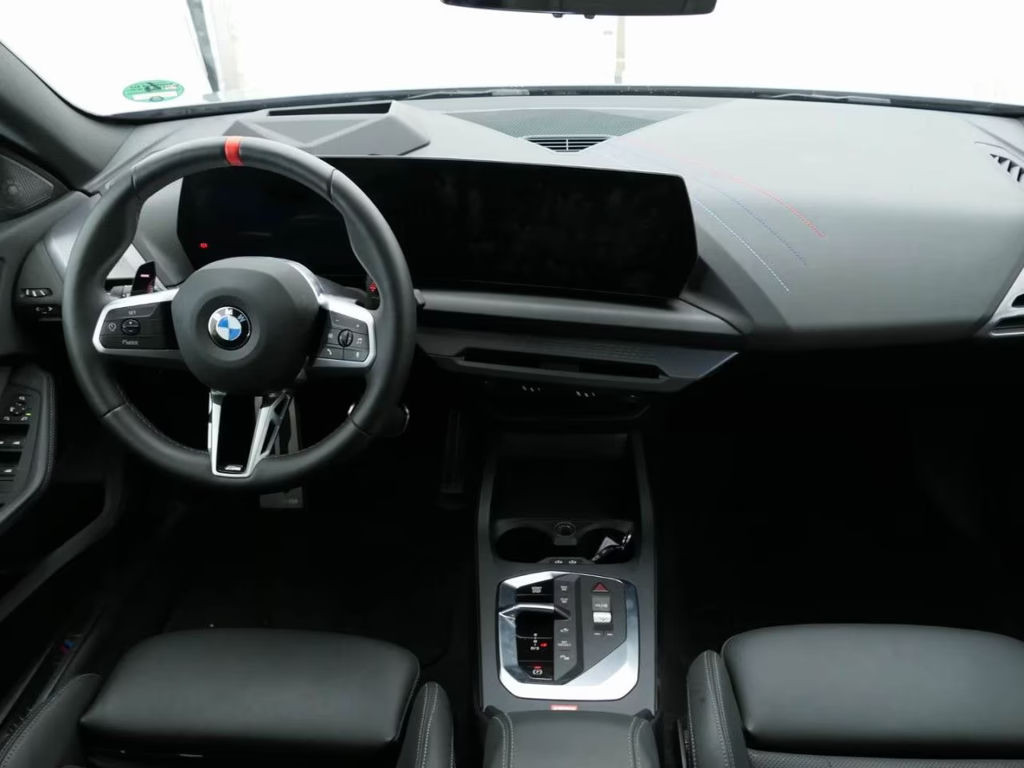 BMW M235