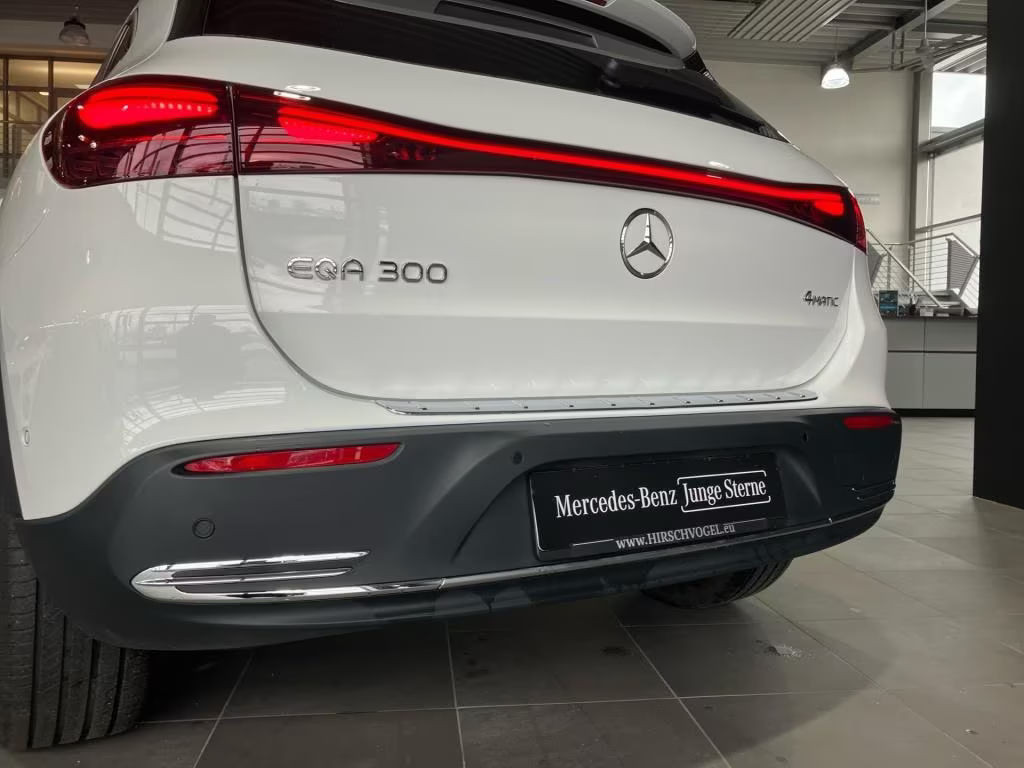 Mercedes-Benz EQA