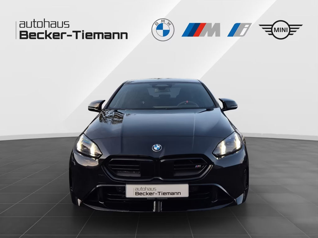 BMW M235