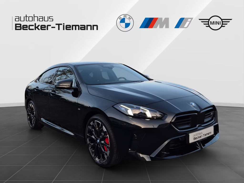 BMW M235