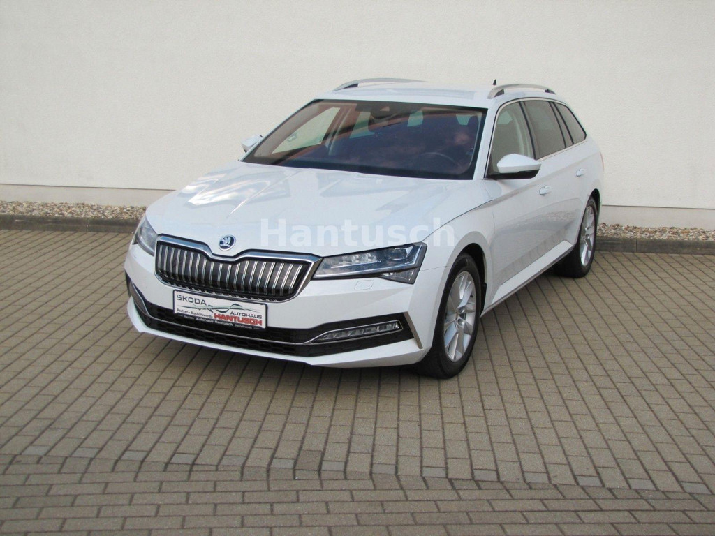 Skoda Superb 2022 Hybride Benzine