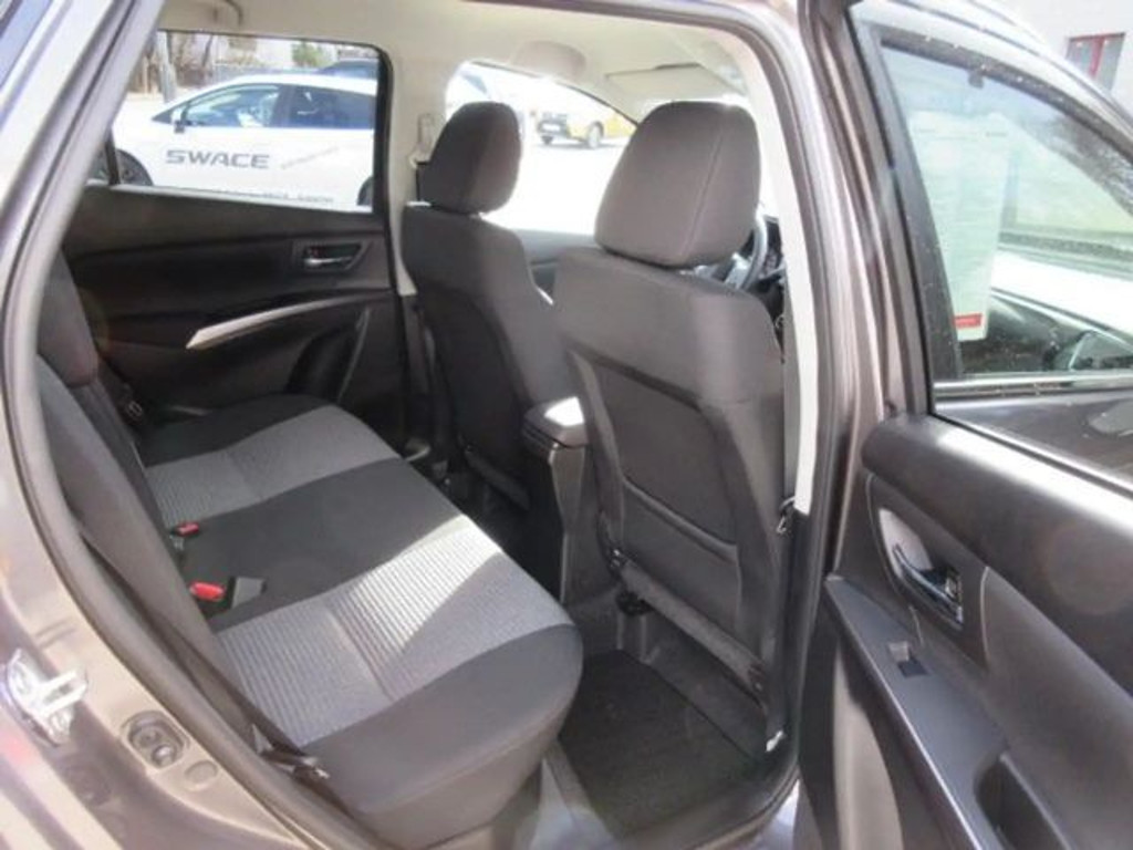 Suzuki S-Cross