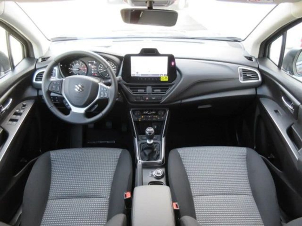 Suzuki S-Cross