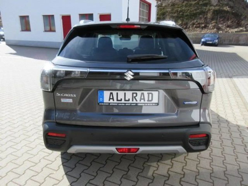 Suzuki S-Cross