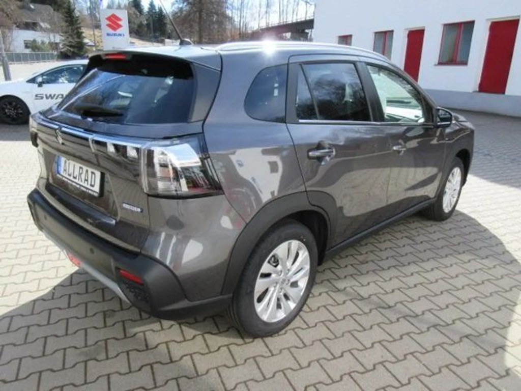 Suzuki S-Cross