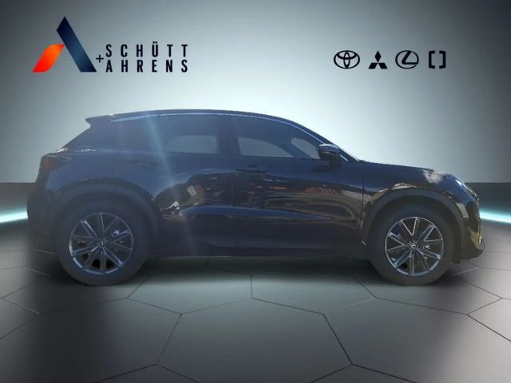 Lexus LBX