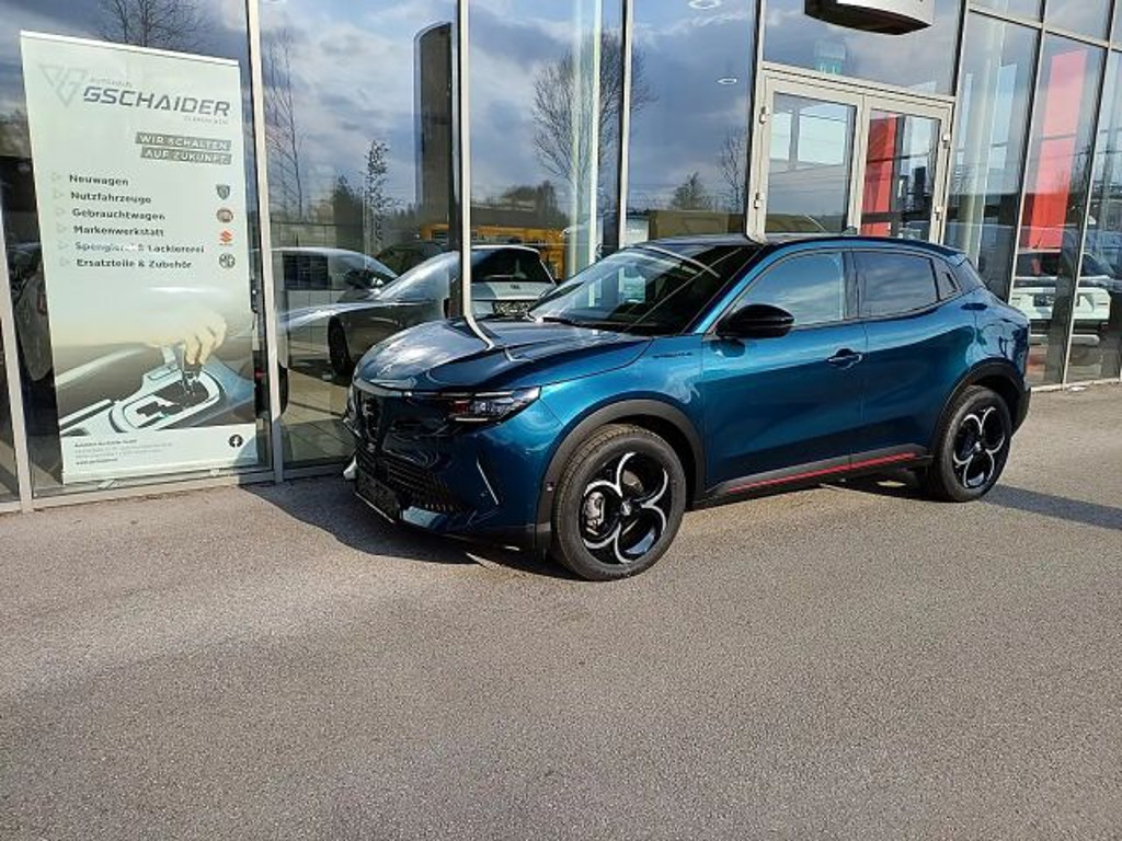 Alfa Romeo Junior 2025 Hybride Benzine