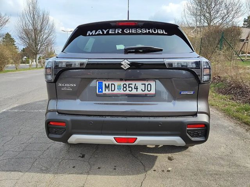 Suzuki S-Cross