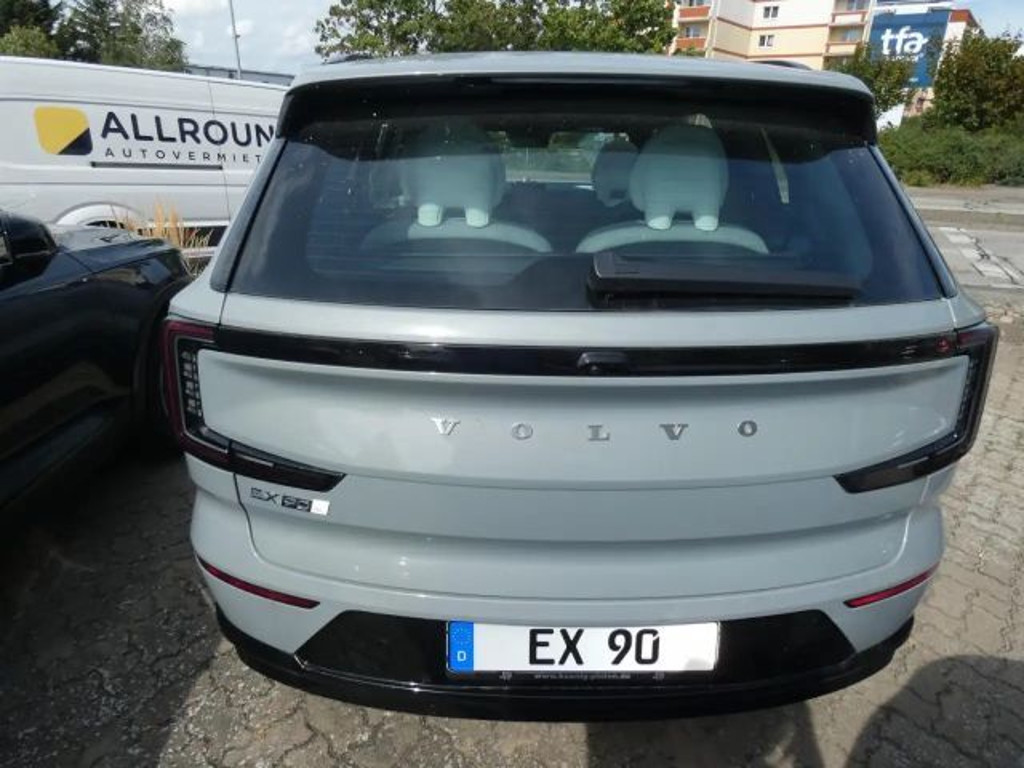 Volvo EX90