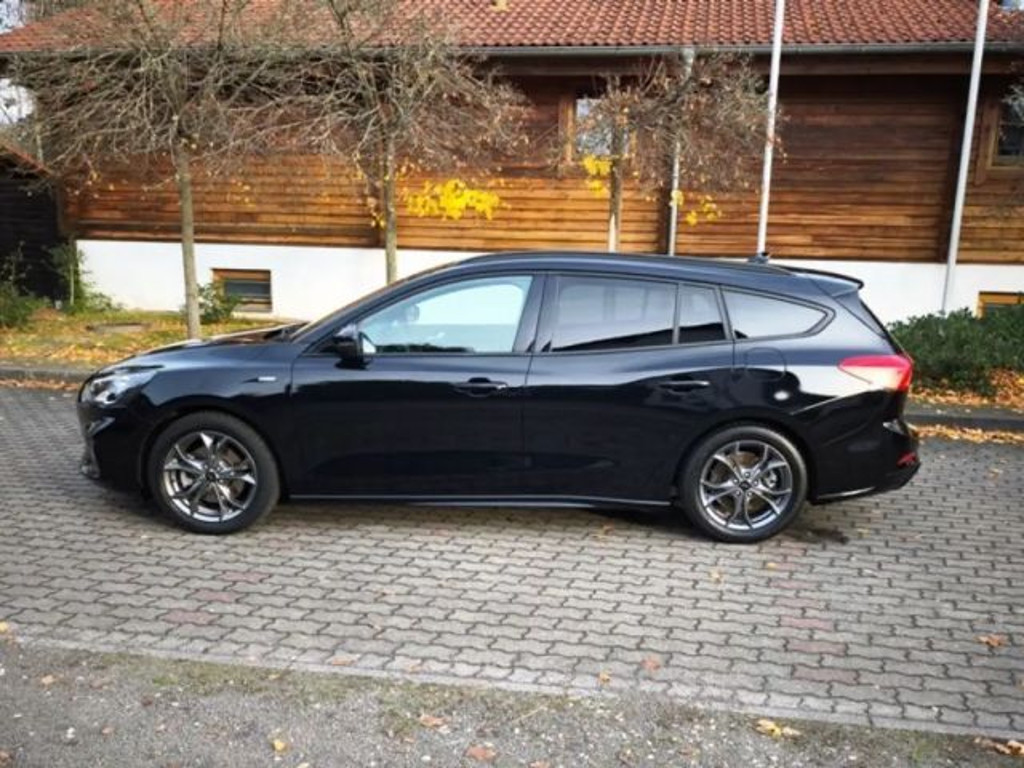 Ford Focus 2021 Benzine