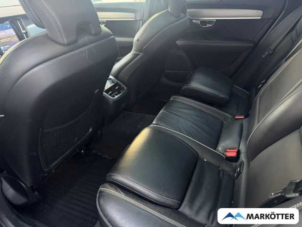 Volvo V90 Cross Country