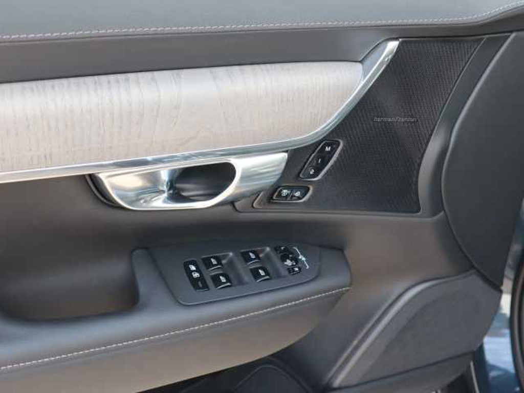 Volvo V90 Cross Country