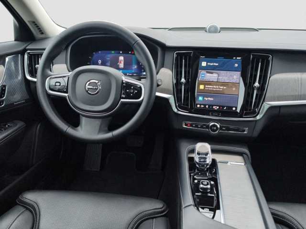 Volvo V90 Cross Country