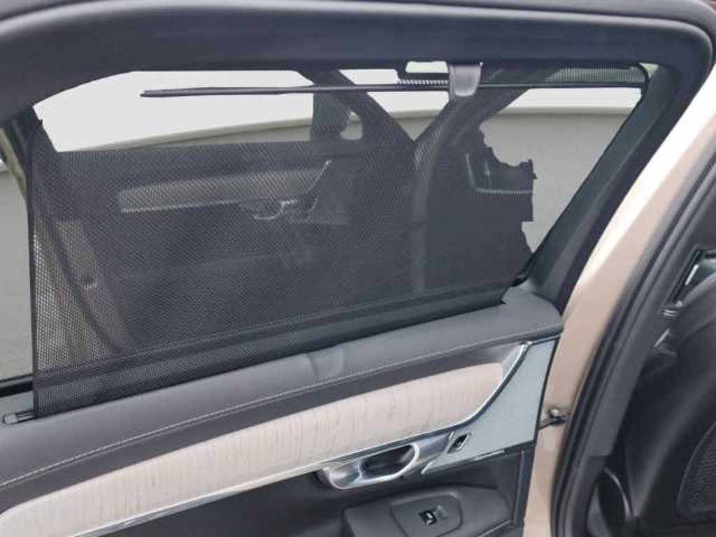 Volvo V90 Cross Country