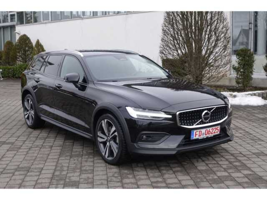 Volvo V60 Cross Country