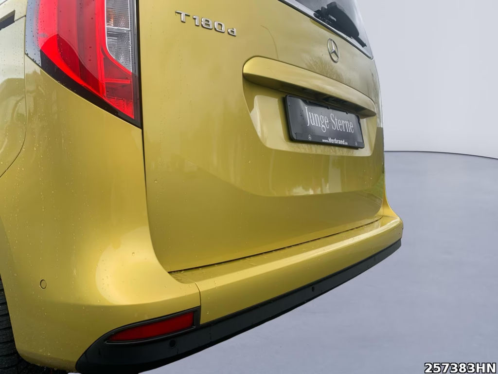 Mercedes-Benz T 180