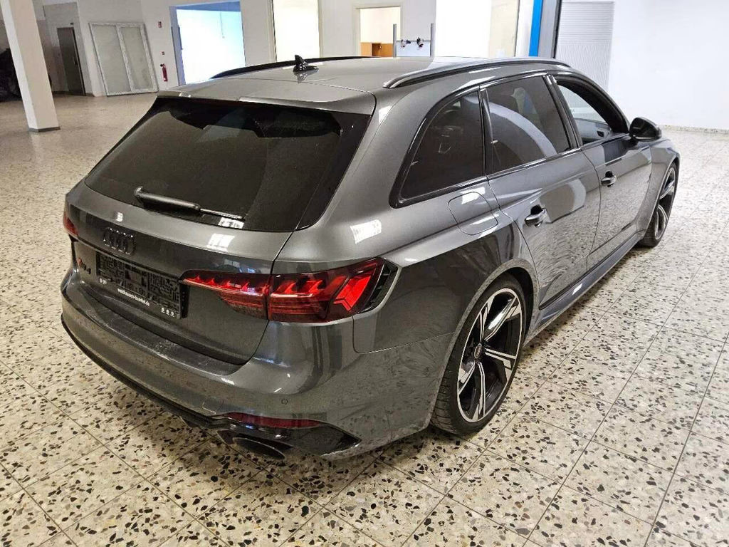 Audi RS4