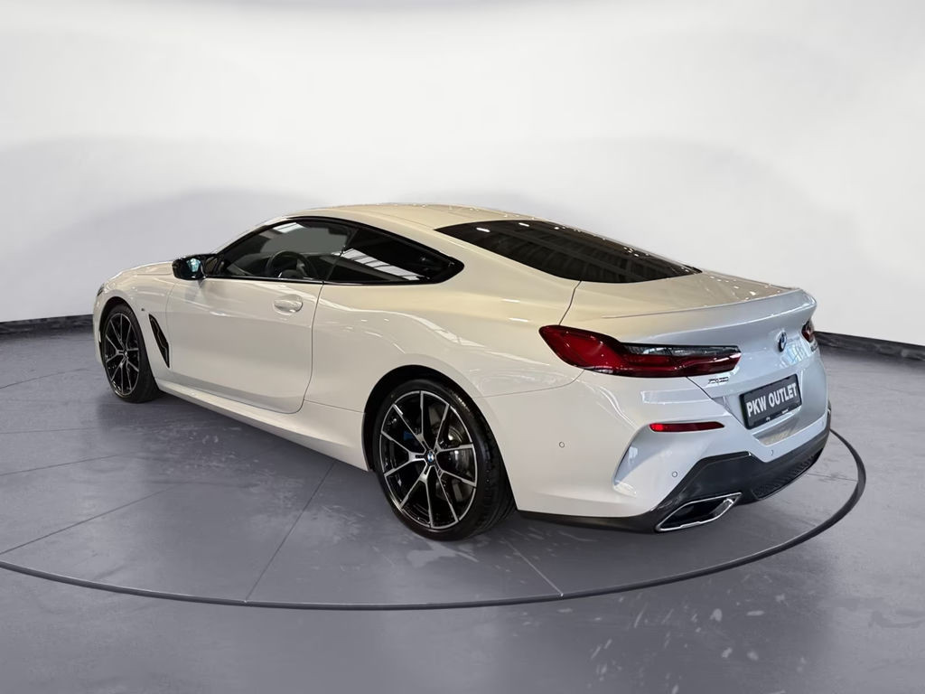 BMW M850