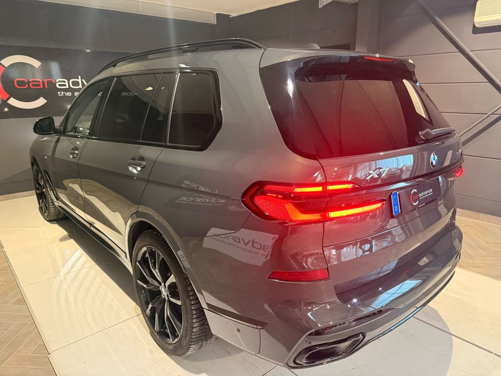 BMW X7