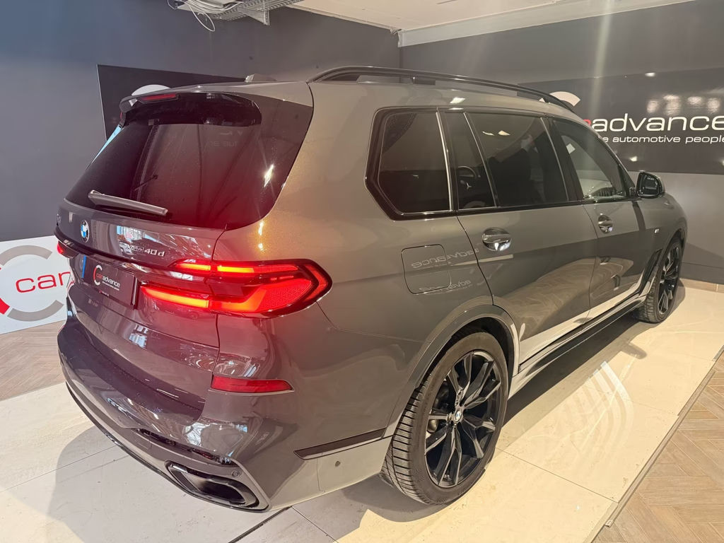 BMW X7