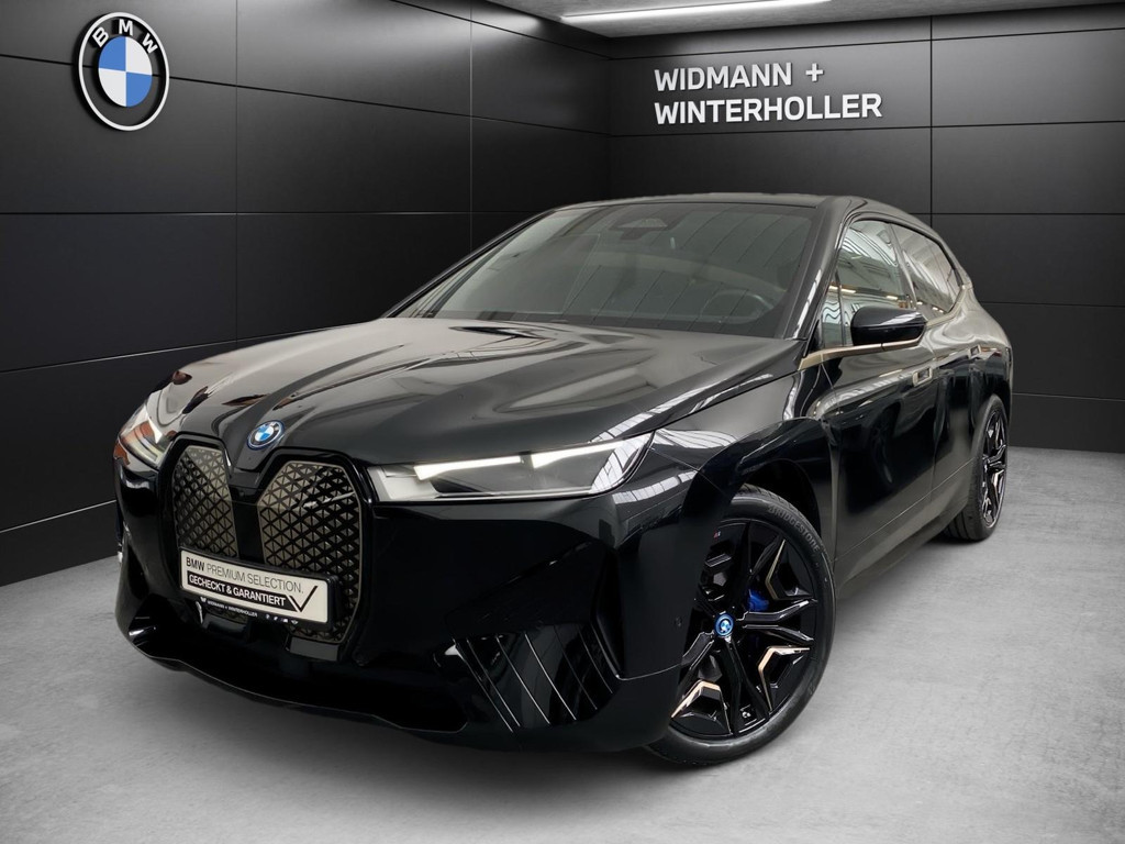 BMW iX