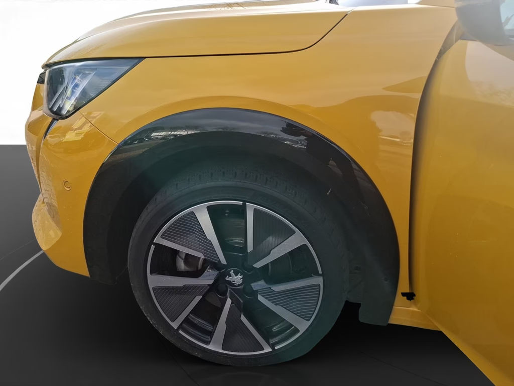 Peugeot e-208
