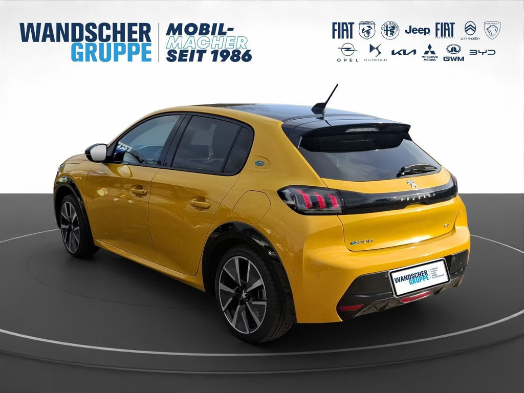 Peugeot e-208
