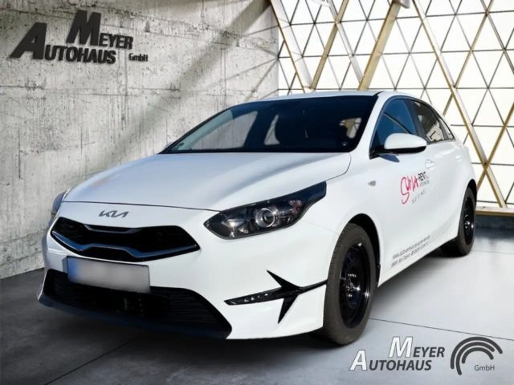 Kia Ceed 2024 Benzine