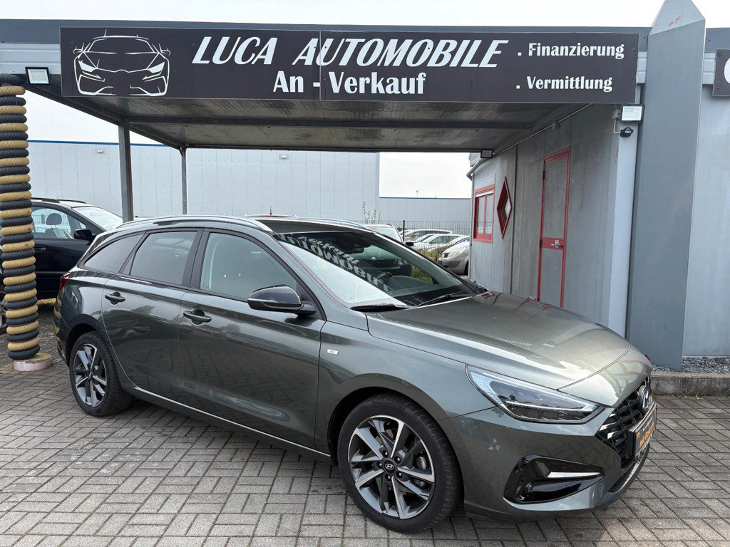 Hyundai i30 2022 Hybride Benzine