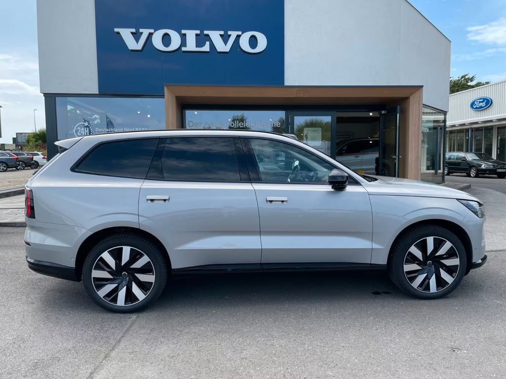 Volvo EX90