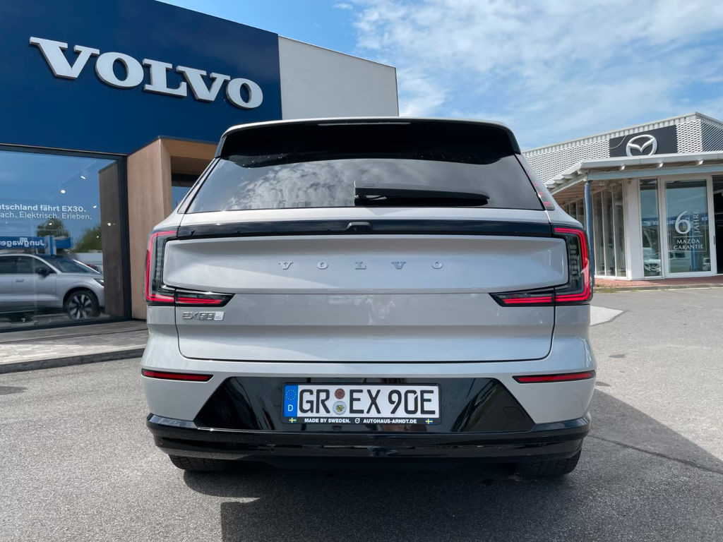 Volvo EX90