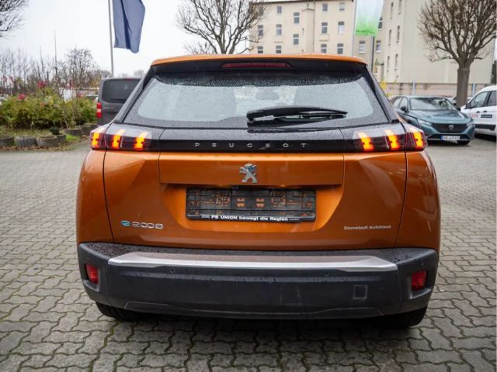 Peugeot e-2008