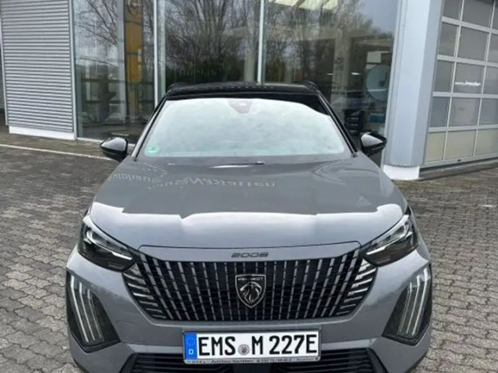 Peugeot e-2008