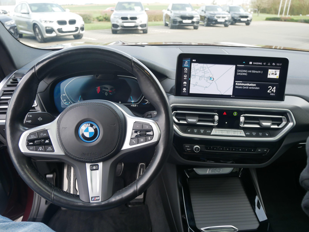 BMW iX3