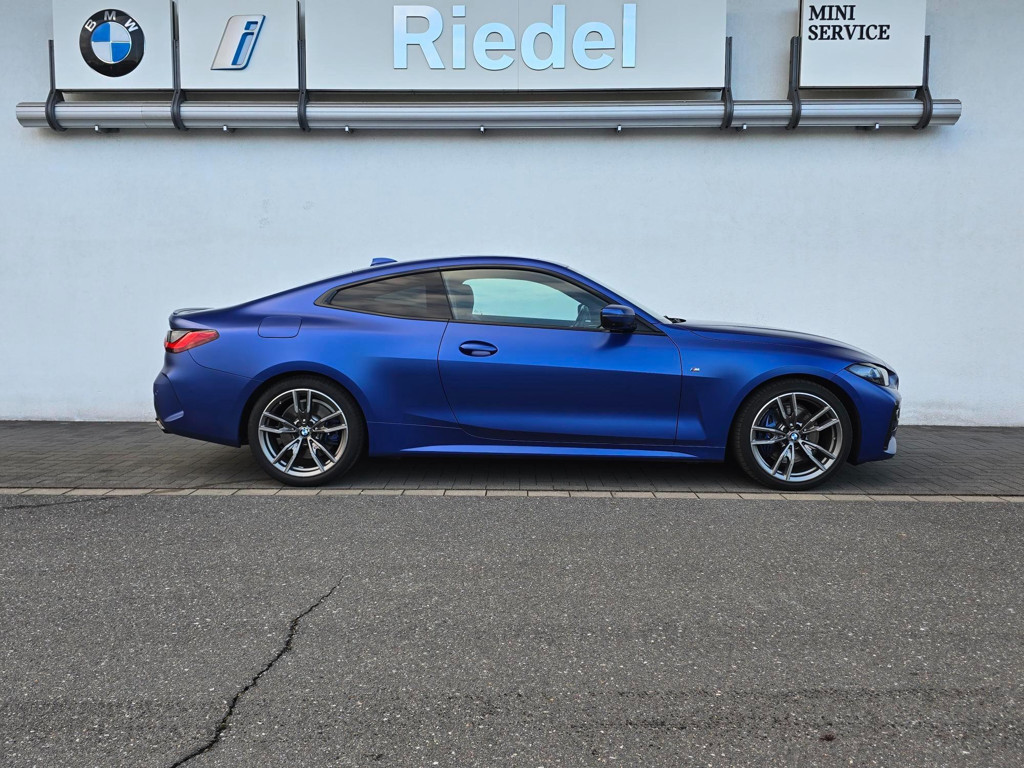 BMW M440