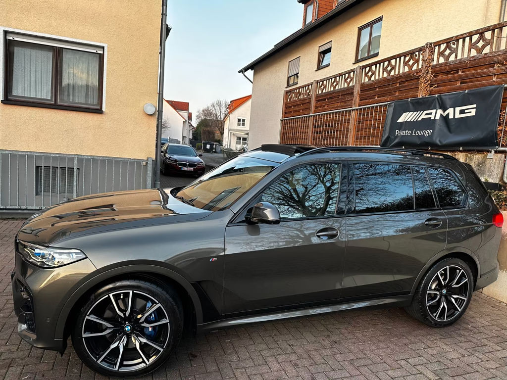 BMW X7