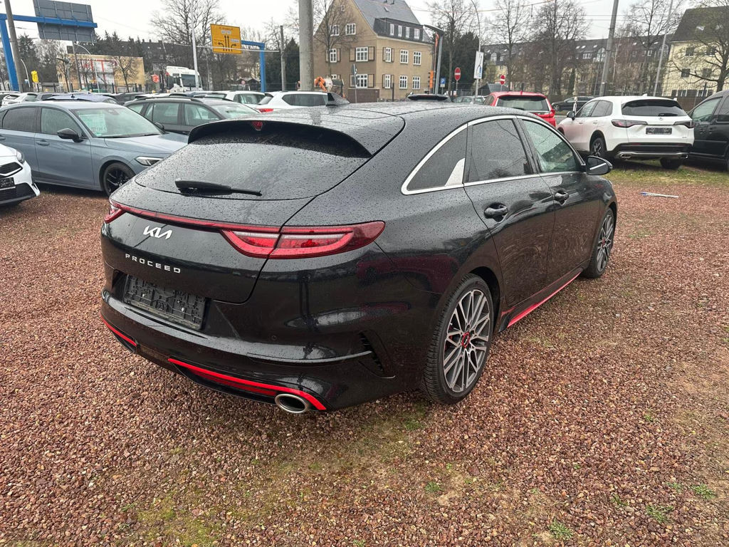 Kia ProCeed